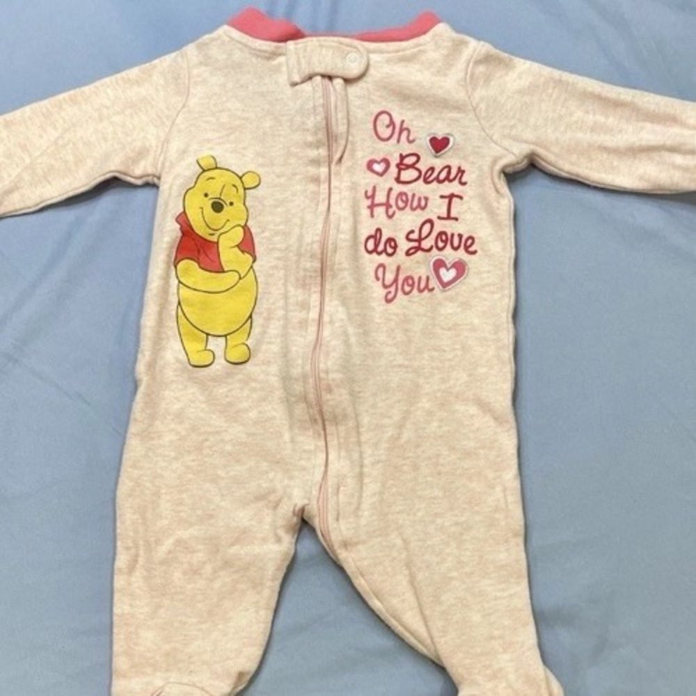 Disney Winnie the Pooh Baby Girl Size 0-3 months One Piece Pink Footed Outfit 3m